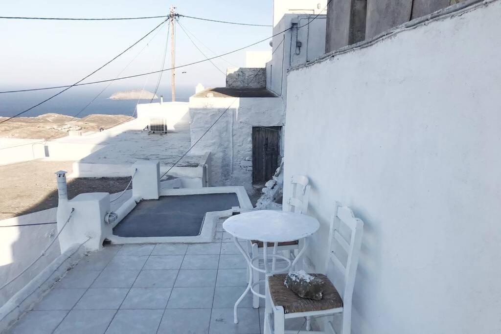 Little Cactus Villa Serifos Town ภายนอก รูปภาพ